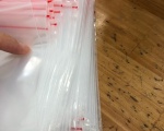 TÚI ZIP CHỈ ĐỎ