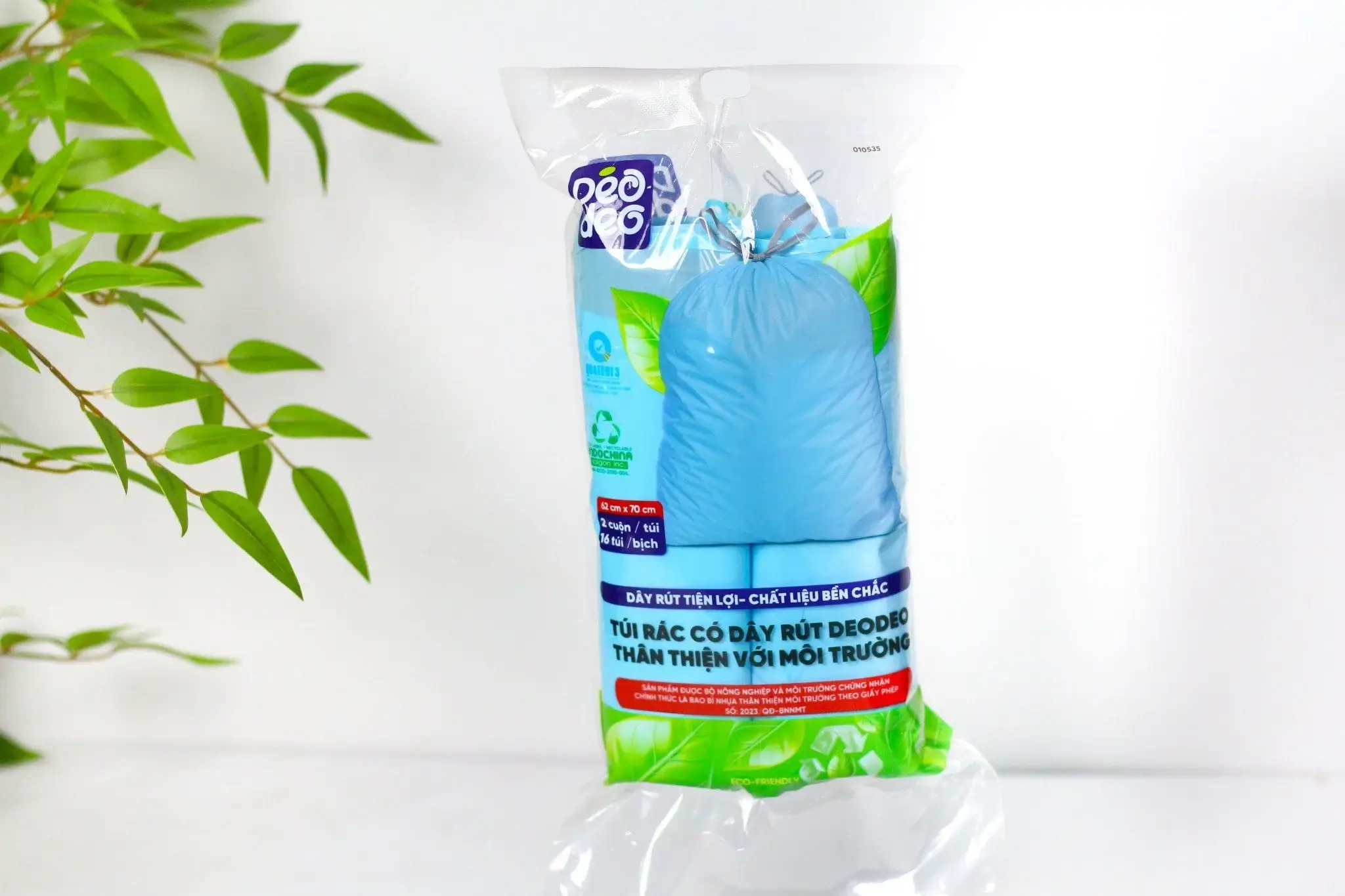 Loại túi rác tích hợp dây rút có tính năng kháng khuẩn, tỏa hương