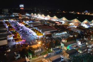 Các chợ đầu mối lớn (Chợ Lớn Quận 6, Chợ Tân Bình, Chợ Bình Điền)