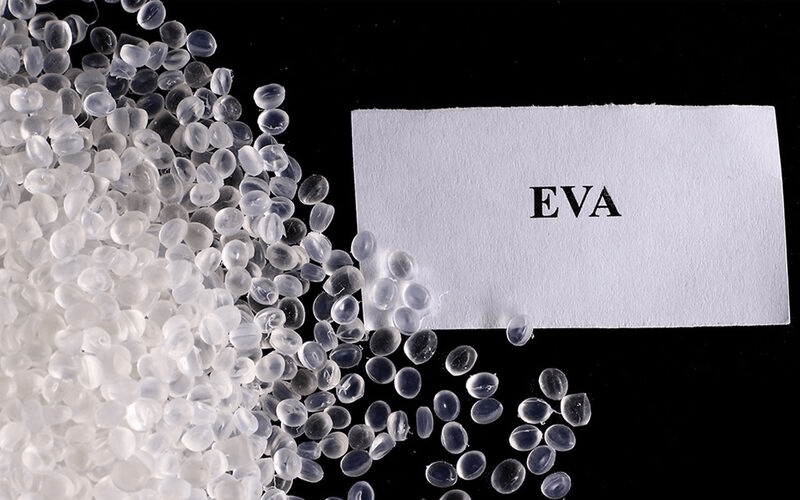 EVA là gì? Khám phá những ứng dụng thực tế trong đời sống 2 ưu thế đặc trưng của nhựa EVA