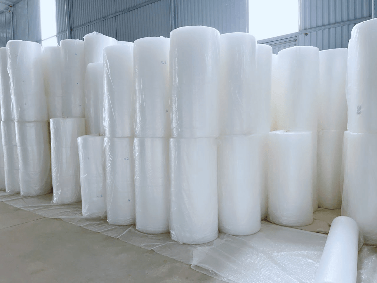 Cuộn xốp hơi bọc hàng bảo vệ sản phẩm chất lượng cao 2 xốp hơi bọc hàng 1