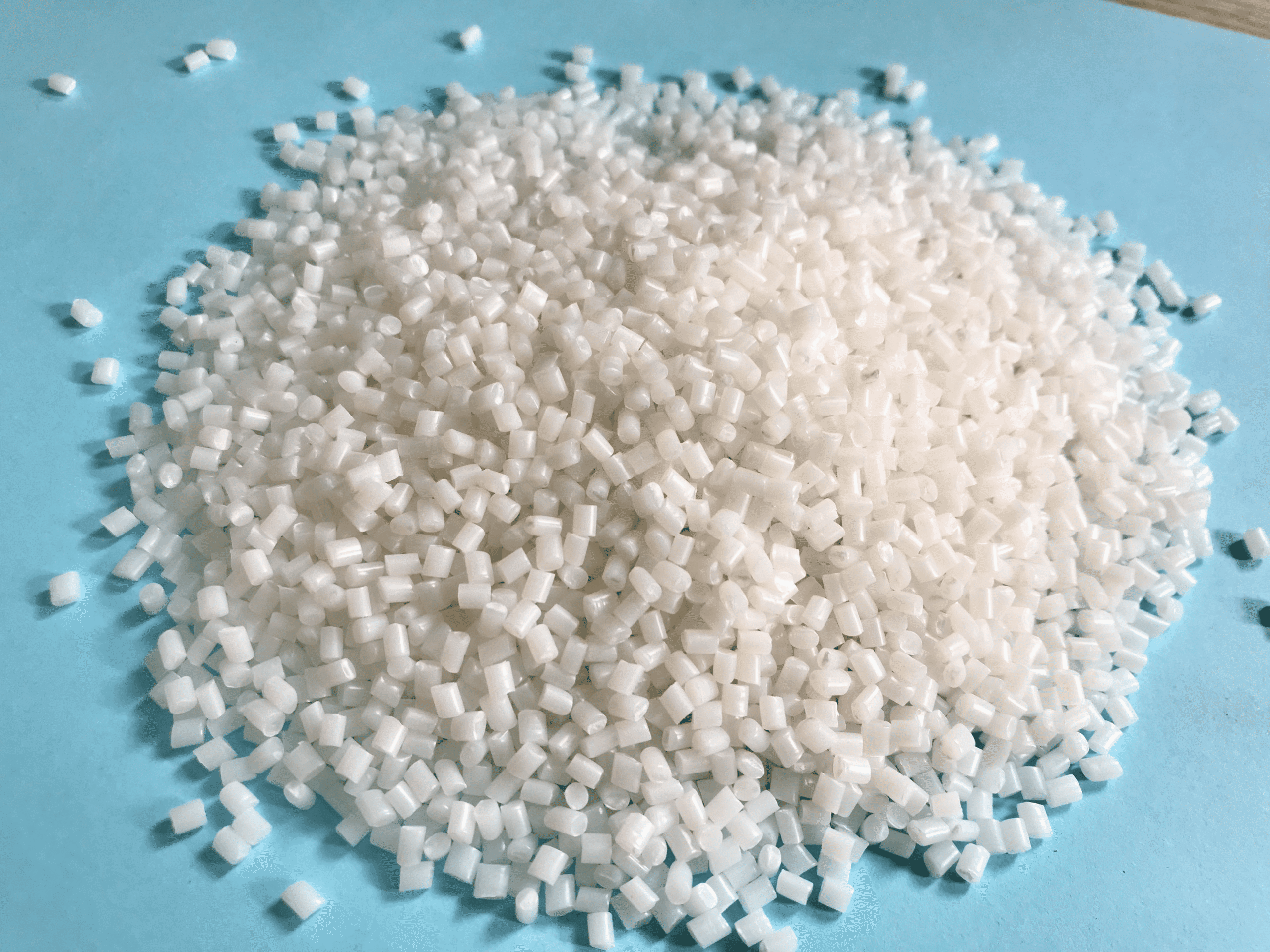 Phụ gia nhựa là gì và 8 loại phụ gia phổ biến nhất hiện nay 8 Phụ gia nhựa chống dính