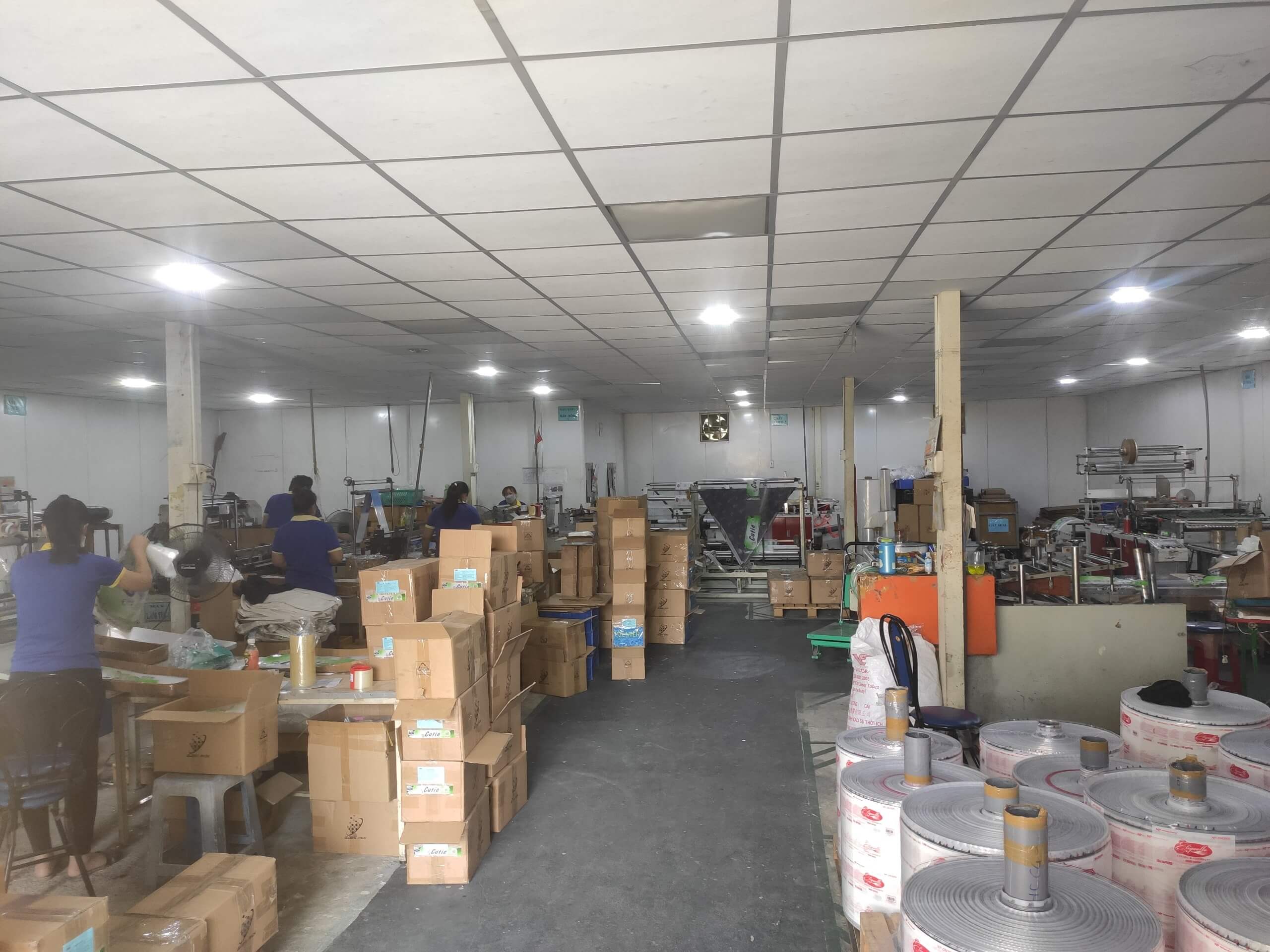 Tổng quan thiết bị tại cơ sở in ấn bao bì đạt chuẩn